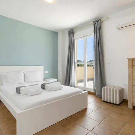 Spacious Castillo Sohail By Costarentals - Ref 12 Apartamento Fuengirola