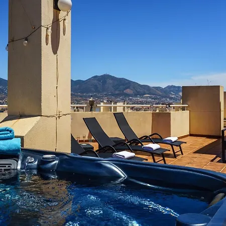 Spacious Castillo Sohail Penthouse With Jacuzzi By Costarentals - Ref 12 *